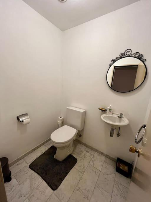 Big Apartment With Parking In Antwerpen Ngoại thất bức ảnh