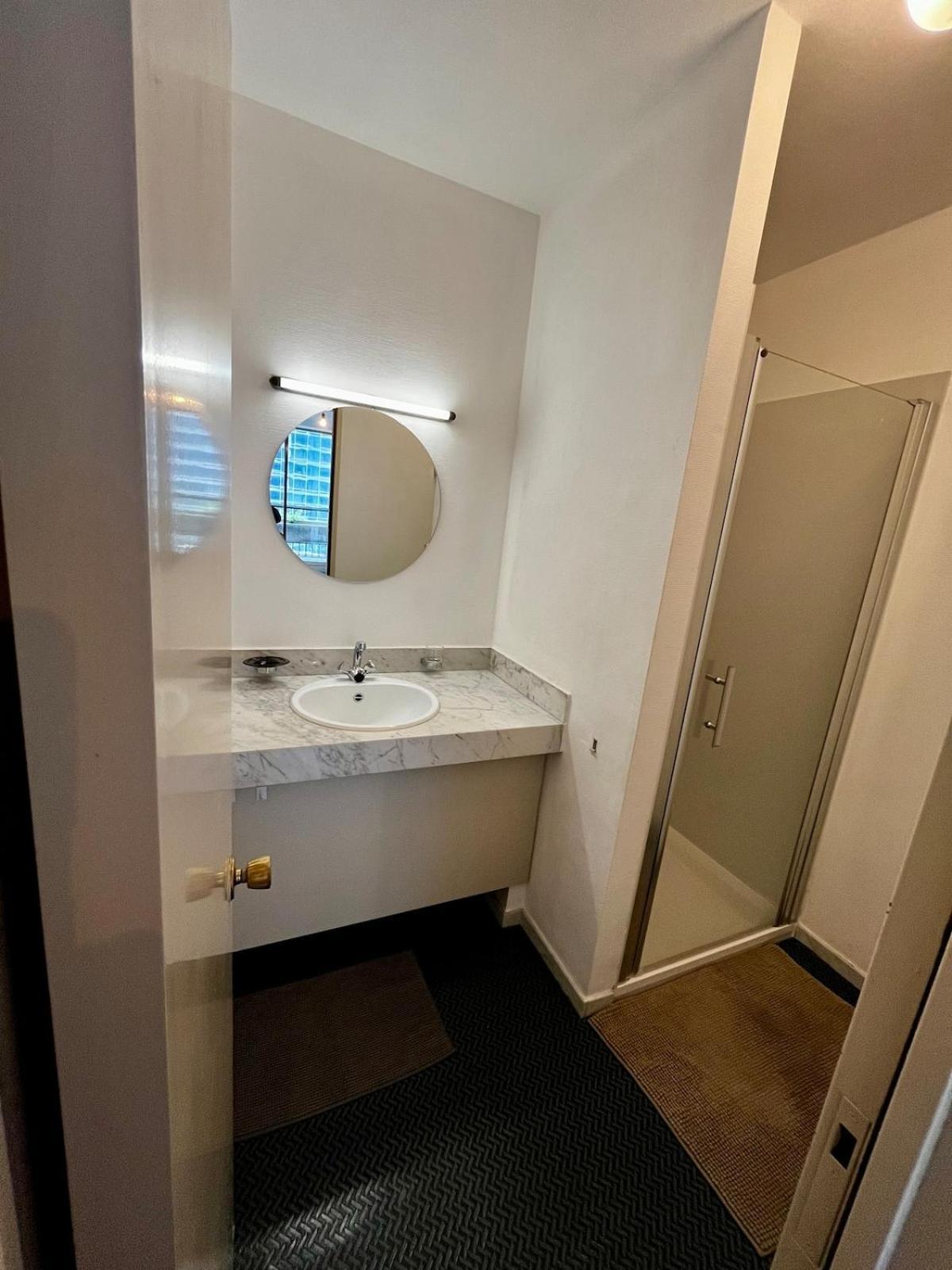 Big Apartment With Parking In Antwerpen Ngoại thất bức ảnh